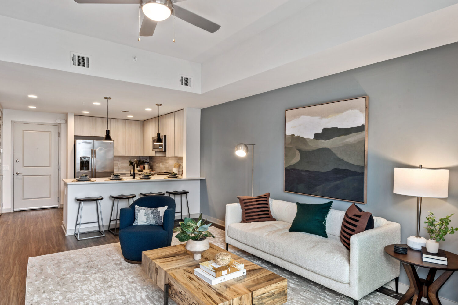 Luxury Apartments Bell Uptown Charlotte Units in City Center