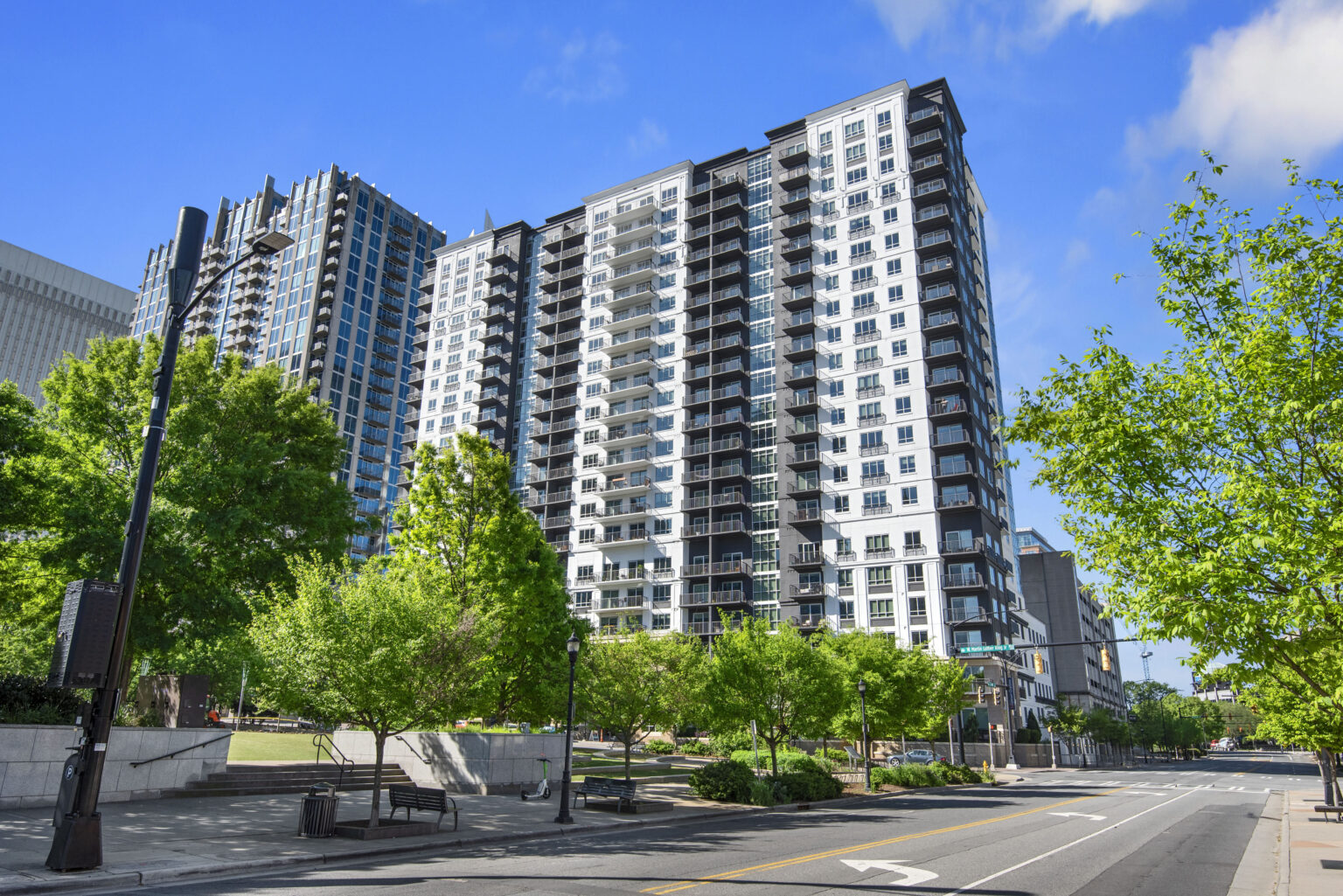 Bell Uptown Charlotte Upscale Apartments in Uptown